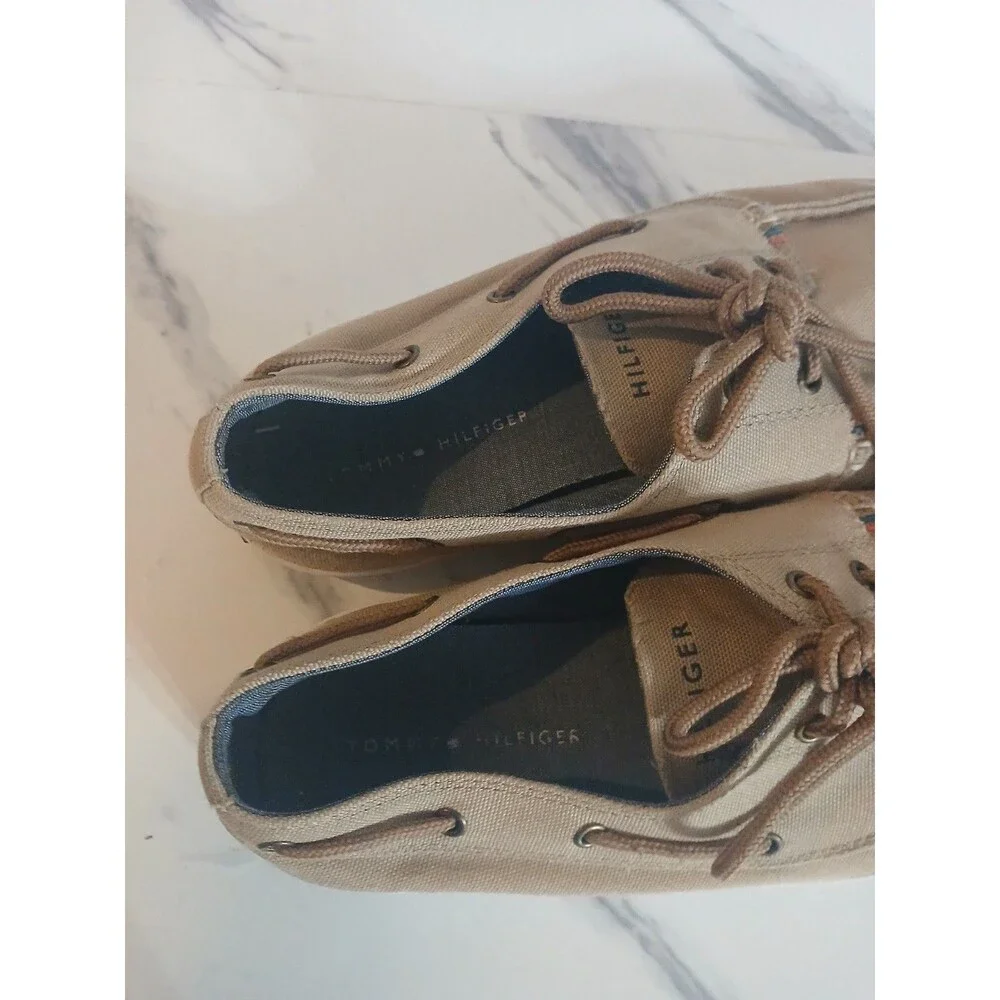 Tommy Hilfiger Men’s Size 9.5 Canvas Boat Shoes Tan Lace Up Casual Deck
